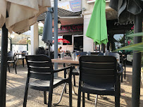 Atmosphère du Restaurant Le Petit Creux à Port-de-Bouc - n°6