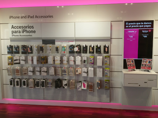 Cell Phone Store «T-Mobile», reviews and photos, 724 W Main St Suite 480, Lewisville, TX 75067, USA