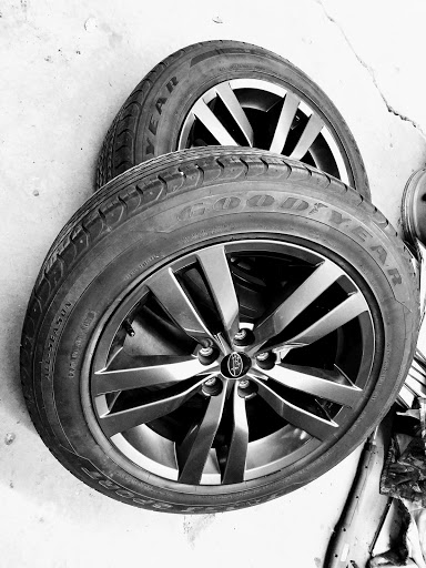 Used Car Dealer «Beresford Automotive LLC», reviews and photos, 100 E Cedar St, Beresford, SD 57004, USA