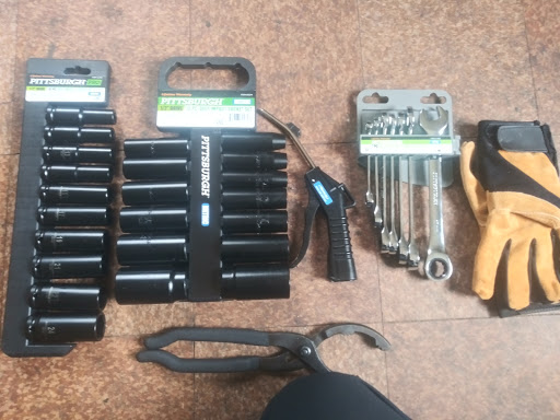 Hardware Store «Harbor Freight Tools», reviews and photos, 6272 Pearl Rd, Parma Heights, OH 44130, USA