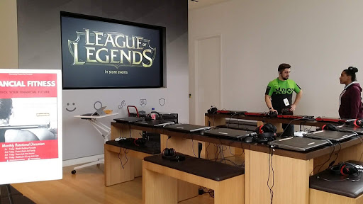 Computer Store «Microsoft Store - Westfield San Francisco Centre», reviews and photos, 845 Market St #257, San Francisco, CA 94103, USA