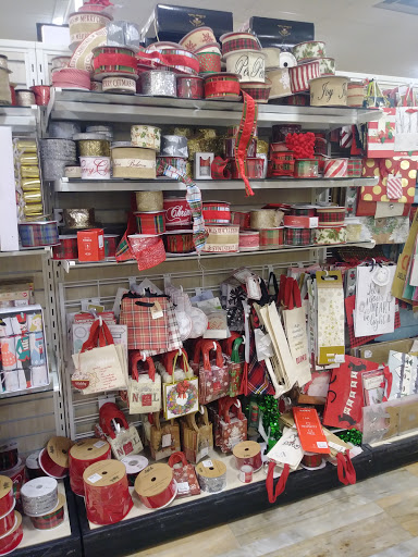 Department Store «HomeGoods», reviews and photos, 11100 W Burleigh St #140, Wauwatosa, WI 53222, USA