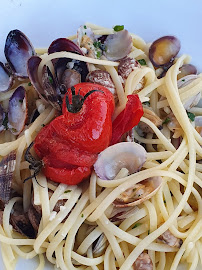 Spaghetti alle vongole du Restaurant de fruits de mer Ni vu, ni connu à Aigues-Mortes - n°2