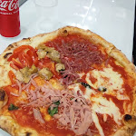 Photo n°1 de l'avis de Vanda.e fait le 07/01/2023 à 07:55 sur le  Pizza E' Coccos' à Naples