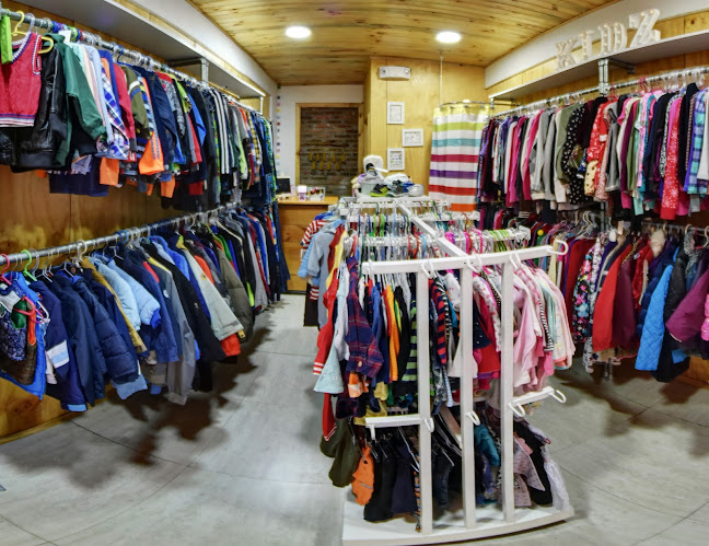 Kidz vestuario y bazar infantil - Tienda de ropa