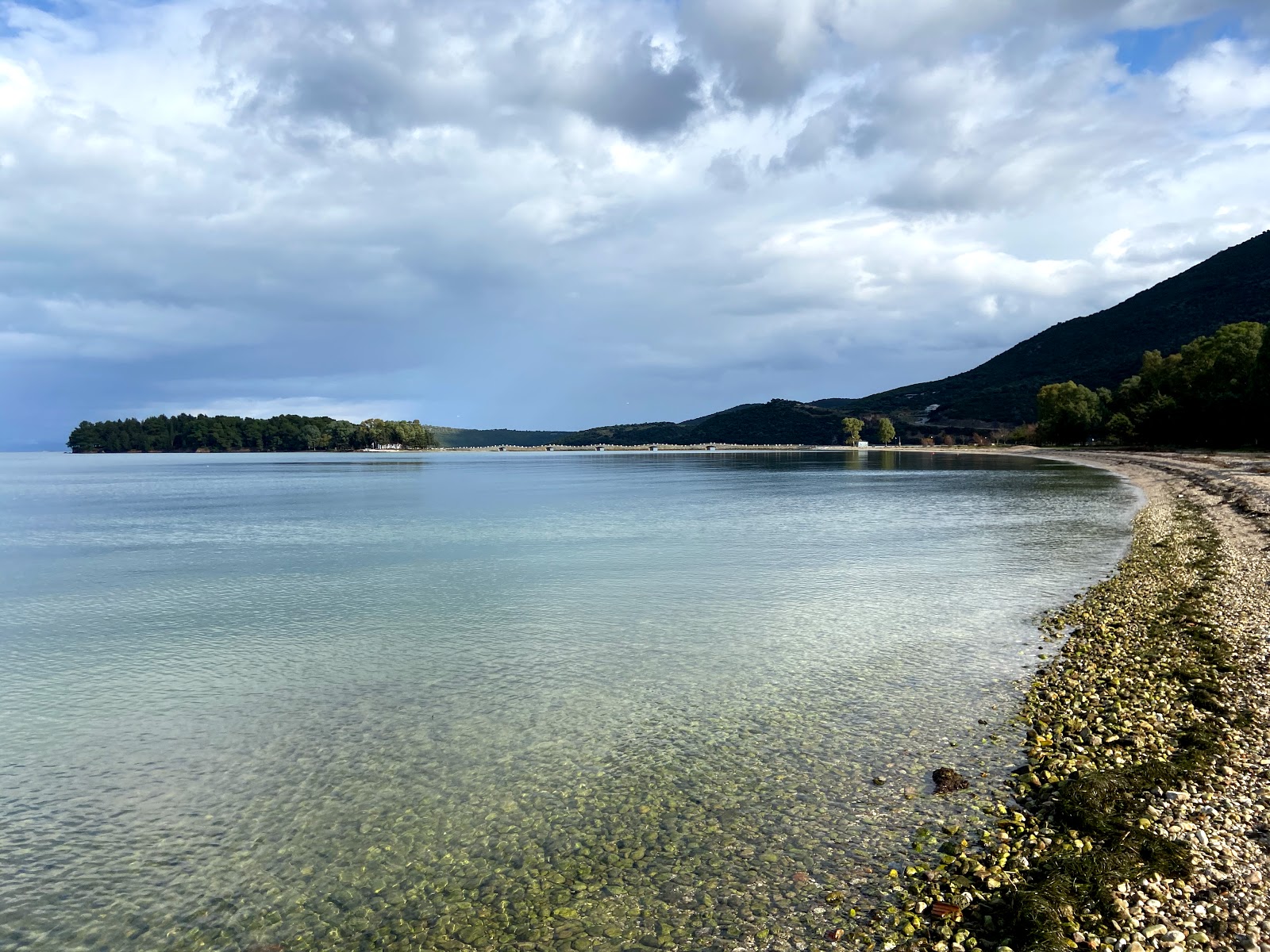 Fotografija Vonitsa beach z nizka stopnjo čistoče