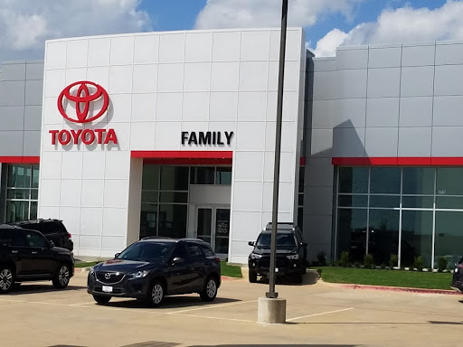 Family Toyota of Arlington