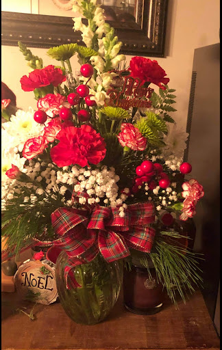 Florist «Flower Basket Florist», reviews and photos, 999 Howard Ave, Biloxi, MS 39530, USA