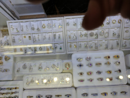 Jeweler «Four Seasons Jewelry & Gifts», reviews and photos, 324 Main St #100, Gaithersburg, MD 20878, USA