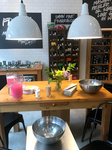 Cosmetics Store «Lush», reviews and photos, 10 Rosedale Shopping Center, Roseville, MN 55113, USA