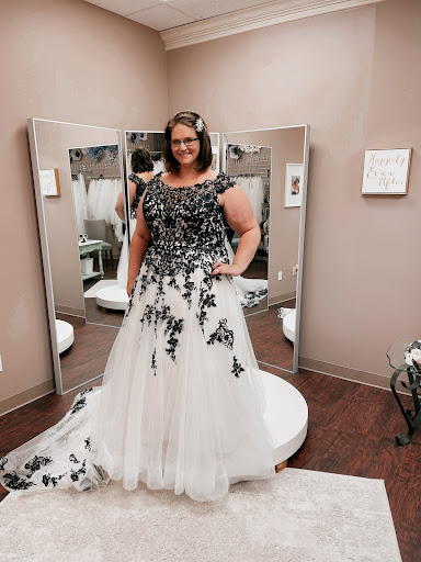 Bridal Shop «Bridal Aisle Off the Rack Boutique & Consignment», reviews and photos, 308 5th Ave SE, Osseo, MN 55369, USA