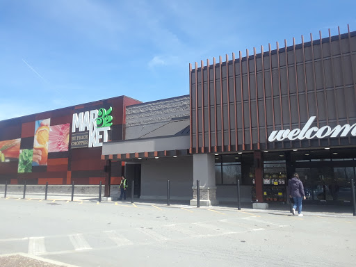 Market 32, 990 Torringford St, Torrington, CT 06790, USA, 