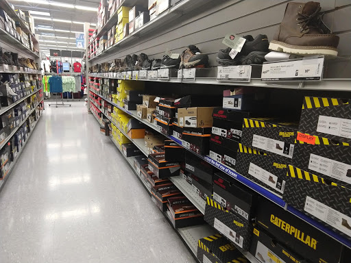 Sporting Goods Store «Academy Sports + Outdoors», reviews and photos, 6700 Columbia St, Evansville, IN 47715, USA