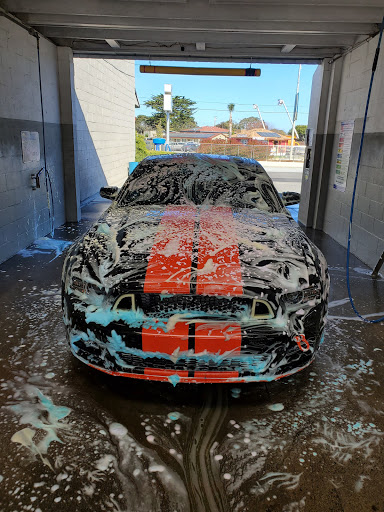 Marina car Wash en Monterey