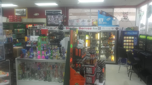 Liquor Store «Royal Liquor & Wine», reviews and photos, 1015 N Randall Rd, Elgin, IL 60123, USA