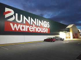 Bunnings Warehouse Lyall Bay