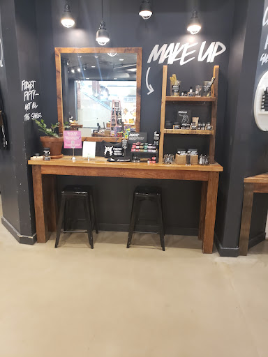Cosmetics Store «Lush Cosmetics», reviews and photos, 104 Walden Galleria, Buffalo, NY 14225, USA