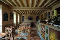 Atmosphère du Restaurant français L'Ermitage Saint Antoine à Barbizon - n°8