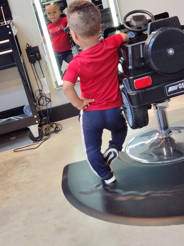 Spruce Barbershop 77657