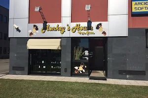 Monkey's House Vape Store image