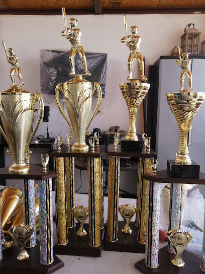 Trofeos y Placas Nevarez