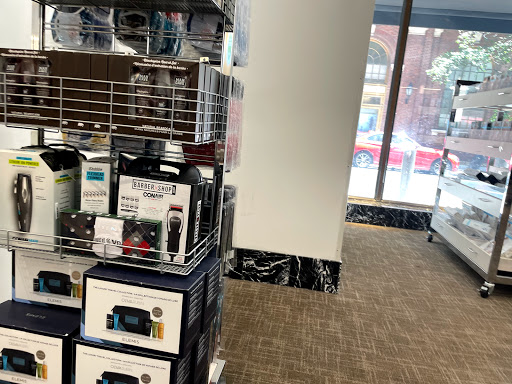 Department Store «Nordstrom Rack Chestnut Street», reviews and photos, 1700 Chestnut St, Philadelphia, PA 19103, USA