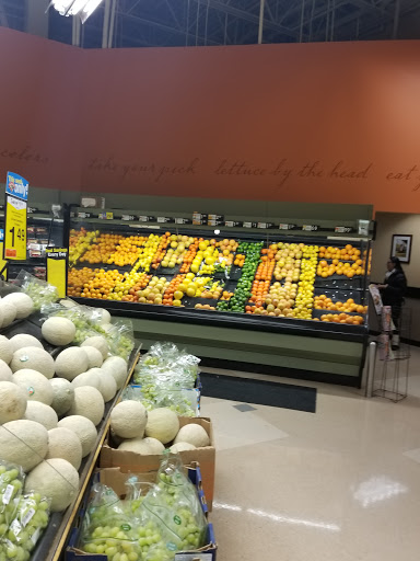 Grocery Store «Hannaford Supermarket», reviews and photos, 1425 Lake Shore Rd Unit D, Gilford, NH 03249, USA