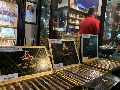 Tobacco Shop «Smoke Inn», reviews and photos, 801 Village Blvd #305, West Palm Beach, FL 33409, USA