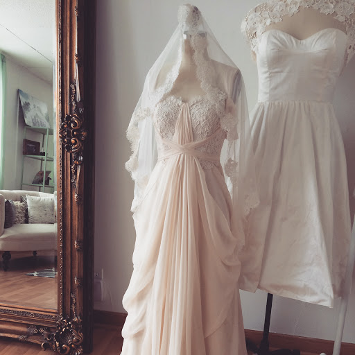Bridal Shop «Monirose - Bespoke Gowns», reviews and photos, 2021 Atwood Ave, Madison, WI 53704, USA
