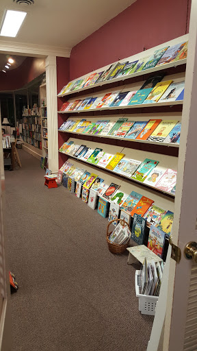Book Store «River Oaks Book Store», reviews and photos, 3270 Westheimer Rd, Houston, TX 77098, USA