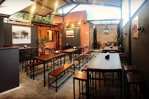 The Town Bar e Café image