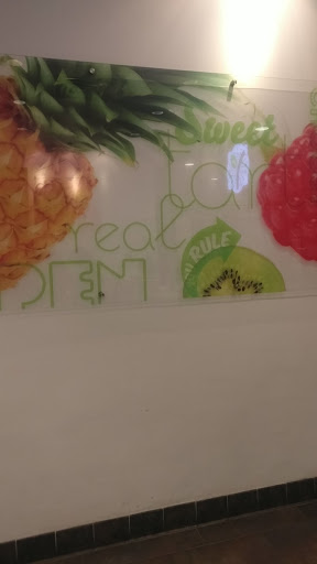 Frozen Yogurt Shop «Yogurtland», reviews and photos, 10500 Ulmerton Rd, Largo, FL 33771, USA