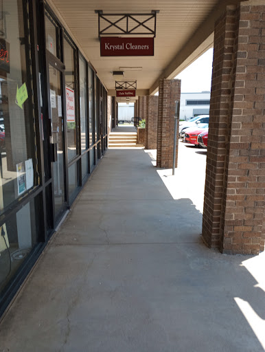 Shopping Mall «Cedar Park Shopping Center», reviews and photos, 207-331 S Cedar Ridge Dr, Duncanville, TX 75116, USA