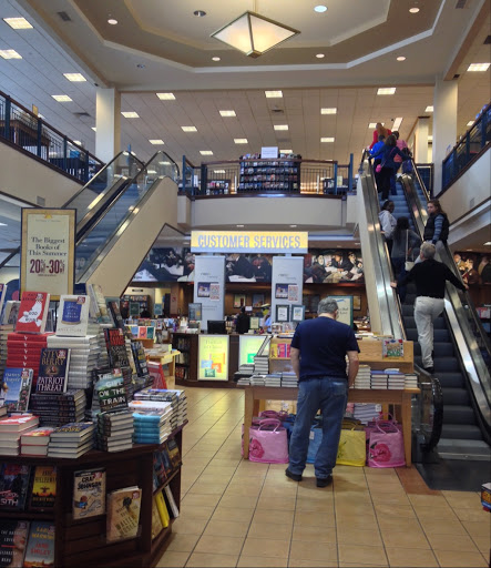 Book Store «Barnes & Noble», reviews and photos, 11 W Hillsdale Blvd, San Mateo, CA 94403, USA