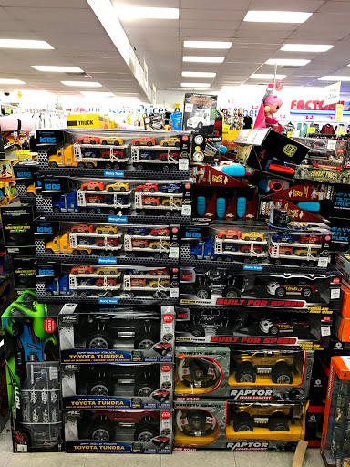 Discount Store «Factory 2-U (Fallas Discount Stores)», reviews and photos, 9691 Chapman Ave, Garden Grove, CA 92841, USA