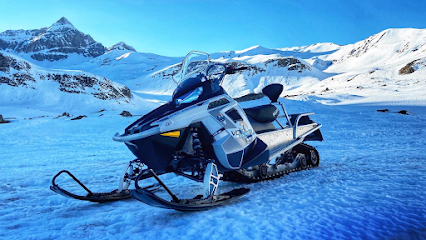 Acción Pirineos Motos de nieve