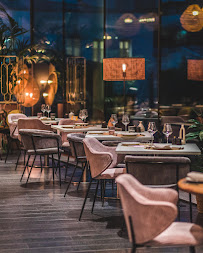 Atmosphère du Restaurant méditerranéen SOLIS Bar & Restaurant à Paris - n°12