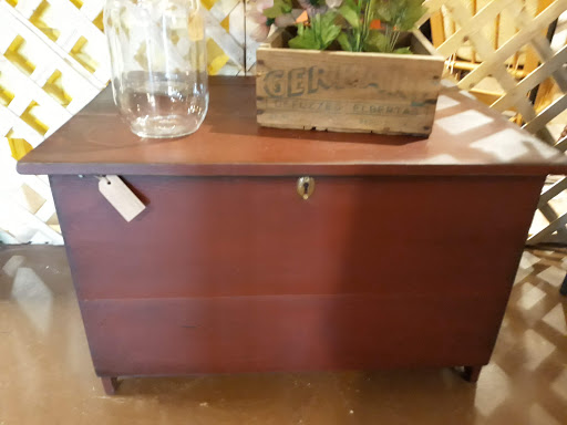 Consignment Shop «Gallery 265 Inc Resale Estate Furniture and Consignment», reviews and photos, 265 N US Hwy 17 92, Longwood, FL 32750, USA