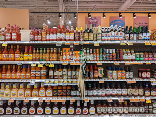 Grocery Store «Hannaford Supermarket», reviews and photos, 35 Elm St, Brunswick, ME 04011, USA