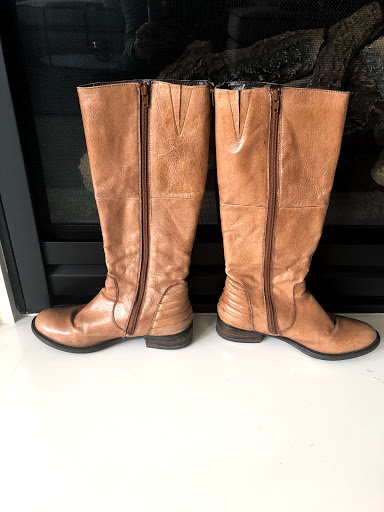 Shoe Repair Shop «San Pedro Shoe & Repair», reviews and photos, 1434 W 8th St, San Pedro, CA 90732, USA