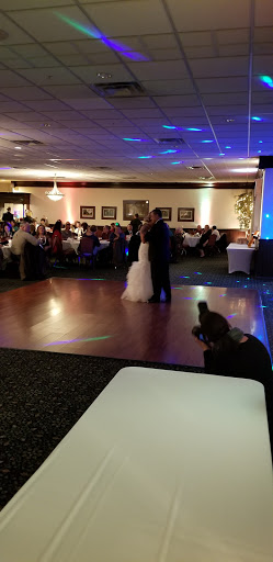 Golf Course «Twin Oaks Golf & Plantation Club», reviews and photos, 450 E 43rd St, Covington, KY 41015, USA