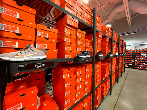 Clothing Store «Nike Factory Store», reviews and photos, 10801 Corkscrew Rd D-177, Estero, FL 33928, USA