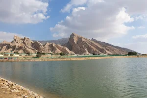 Green Mubazzarah Lake image