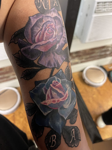 Tattoo Shop «Thoughtcrime Tattoo», reviews and photos, 420 SW Washington St, Portland, OR 97204, USA