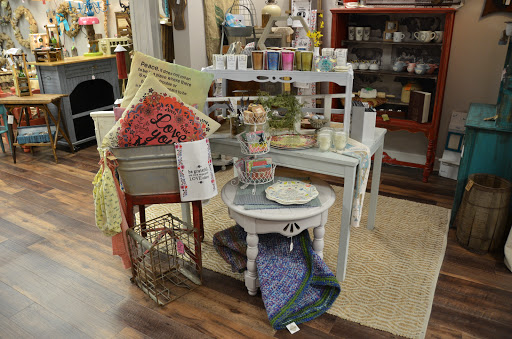 Boutique «Oak & Lace», reviews and photos, 802 S Main St, Columbia, TN 38401, USA