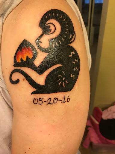 Tattoo Shop «Lucky Stars Tattoo», reviews and photos, 1050 Blossom Hill Rd, San Jose, CA 95123, USA