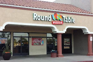 Round Table Pizza image