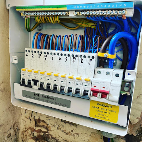 Reviews of TK Electrical contract services in Leeds - Electrician