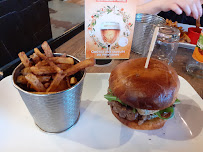 Frite du Restaurant de hamburgers House Berry Burger à Saint-Germain-du-Puy - n°16