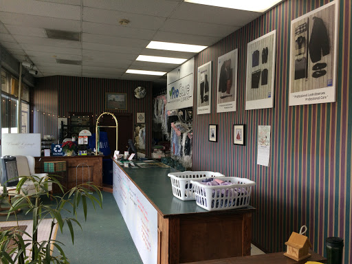 Dry Cleaner «ProCare Cleaners & Alterations at Barbur», reviews and photos, 7463 SW Barbur Blvd, Portland, OR 97219, USA